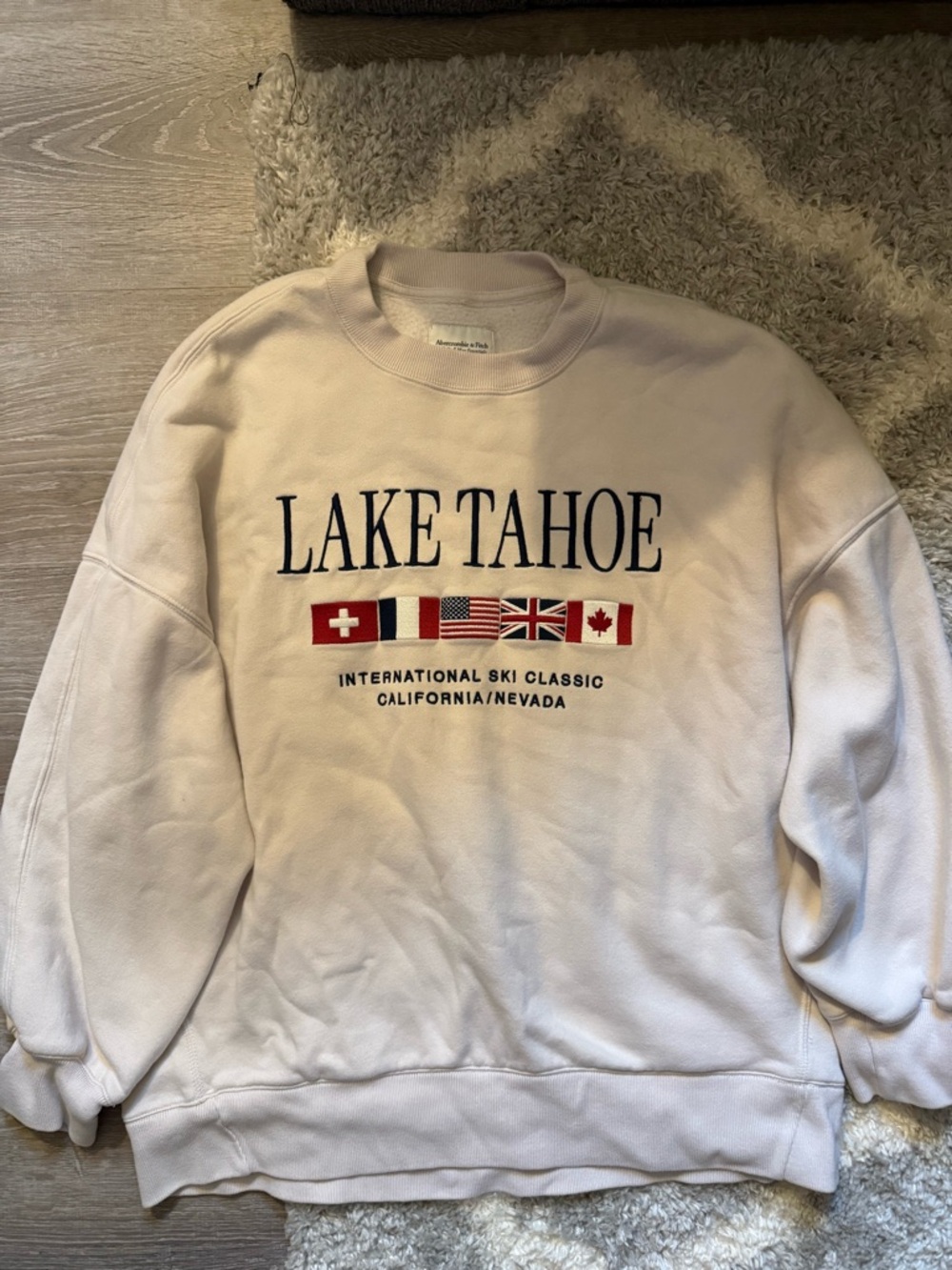 Abercrombie & Fitch Lake Tahoe Crewneck Sweatshirt Size L